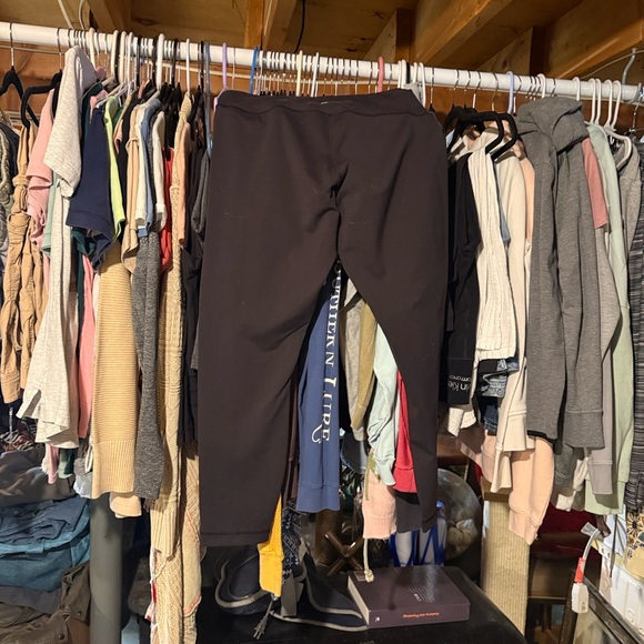 Closet Clean Out - Picture 11 of 15